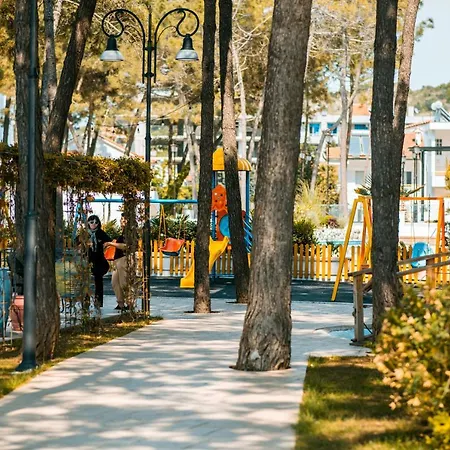 Diamma Conference & Kryemëdhej